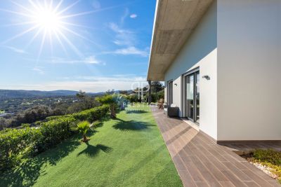 Immaculate 4 bedroom Villa for sale with countryside view in Loule, Algarve