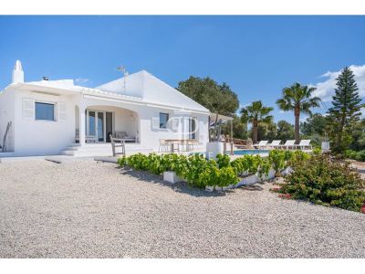 Bright 3 bedroom Villa for sale with sea view in Binisafua, Menorca