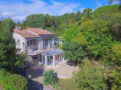 Bright 3 bedroom House for sale with countryside view in Mougins, Provence Alpes Cote d'Azur