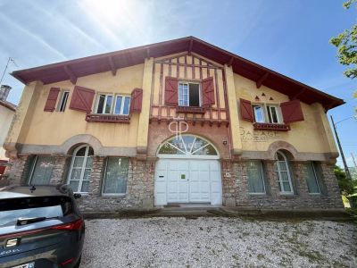 Authentic 4 bedroom House for sale in Salies de Bearn, Nouvelle Aquitaine