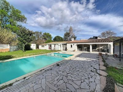 Spacious 7 bedroom Villa for sale with countryside view in Toulouges, Occitanie