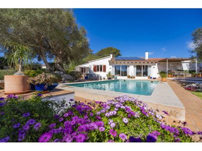 Immaculate 4 bedroom Villa for sale with panoramic view in Binixica, Menorca