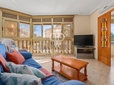 4 bedroom House for sale with Income Potential in El Campello, Valencia