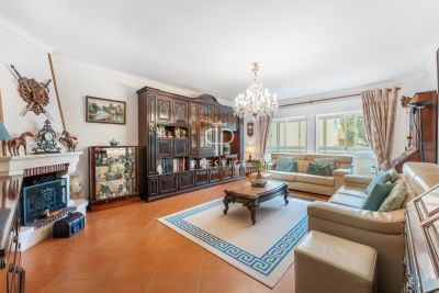 Elegant 5 bedroom Apartment for sale in Cascais, Central Portugal
