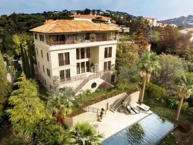 Unique 7 bedroom Villa for sale with sea and panoramic views in Sainte Maxime, Provence Alpes Cote d'Azur