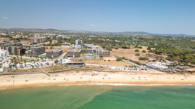 Contemporary 1 bedroom Apartment for sale with sea view in Quarteira, Algarve
