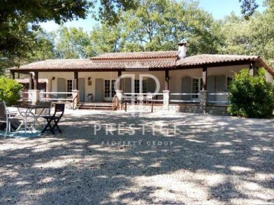 Authentic 4 bedroom House for sale with countryside view in Tourrettes, Provence Alpes Cote d'Azur