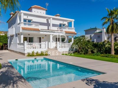 Immaculate 5 bedroom Villa for sale with sea view in El Campello, Valencia