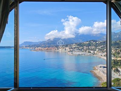 Waterfront 2 bedroom Apartment for sale with sea and panoramic views in Ventimiglia, Liguria