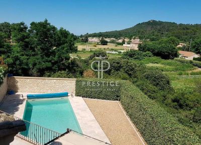 Beautiful 4 bedroom Villa for sale with countryside view in Uzes, Occitanie