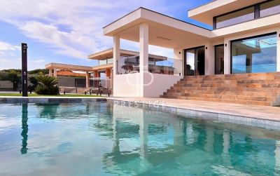 Beautiful 4 bedroom Villa for sale in Vidreres, Catalonia