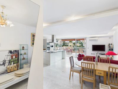 Bright 2 bedroom Apartment for sale with panoramic view in Menton, Provence Alpes Cote d'Azur