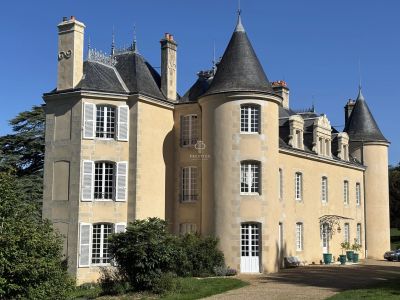 Authentic 16 bedroom Chateau for sale with countryside view in Poitiers, Nouvelle Aquitaine