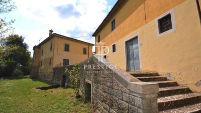 Unique 24 bedroom Estate for sale with panoramic view in Crespina, Tuscany