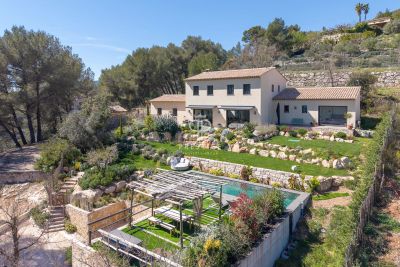 Immaculate 5 bedroom Villa for sale with panoramic and countryside views in Tourrettes sur Loup, Provence Alpes Cote d'Azur