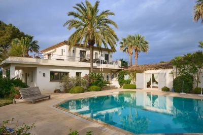 Immaculate 6 bedroom House for sale with sea and panoramic views in Saint Tropez, Provence Alpes Cote d'Azur