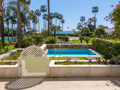 Luxury 3 bedroom Apartment for sale with sea view in Puerto Banus, Andalucia