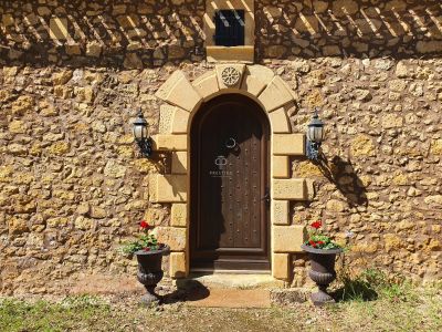 Authentic 3 bedroom Property for sale with countryside view in Monflanquin, Nouvelle Aquitaine