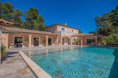 Beautiful 6 bedroom Provencal Villa for sale with panoramic view in Le Thoronet, Provence Alpes Cote d'Azur