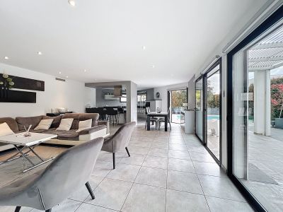 Stylish 4 bedroom House for sale in Villeneuve de la Raho, Occitanie