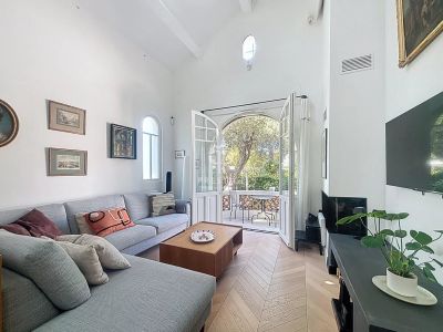 Renovated 2 bedroom Villa for sale in Cap d'Antibes, Provence Alpes Cote d'Azur