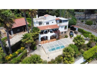 Spacious 4 bedroom Villa for sale with sea view in Turo de Lloret, Lloret de Mar, Catalonia