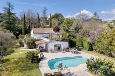 Immaculate 6 bedroom House for sale in Roquefort les Pins, Provence Alpes Cote d'Azur