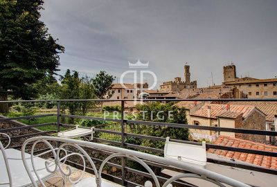 18 bedroom Hotel for sale with panoramic view with Income Potential in Volterra, Tuscany