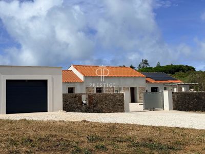 4 bedroom Villa for sale with Income Potential in Serra do Bouro, Central Portugal