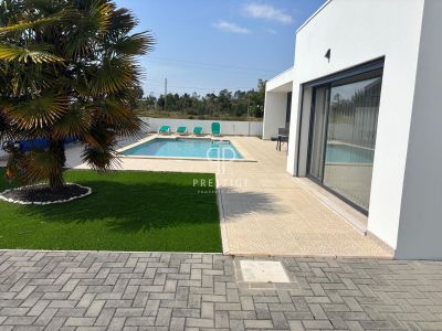 Stylish 3 bedroom Villa for sale in Pataias, Central Portugal