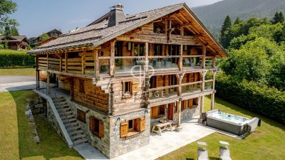 Stunning 6 bedroom Chalet for sale with panoramic view in Araches La Frasse, Auvergne Rhone Alpes