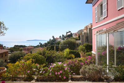 Spacious 4 bedroom Villa for sale with sea view in Cap d'Ail, Provence Alpes Cote d'Azur