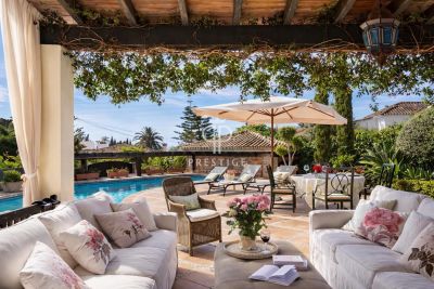 Beautiful 4 bedroom Villa for sale with sea view in Marbella, Andalucia