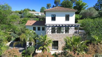 Stylish 4 bedroom Villa for sale with panoramic view in Mougins, Provence Alpes Cote d'Azur