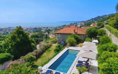 Luxury 4 bedroom House for sale with panoramic view in Vallauris, Provence Alpes Cote d'Azur