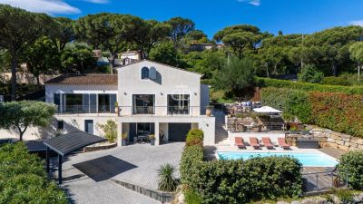 Immaculate 4 bedroom Villa for sale with sea and panoramic views in Sainte Maxime, Provence Alpes Cote d'Azur