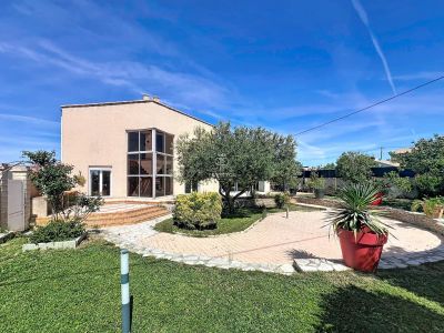 Unique 5 bedroom House for sale in Port La Nouvelle, Occitanie