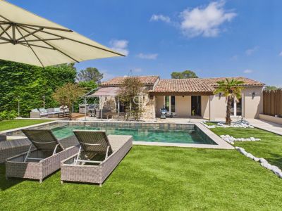 Immaculate 4 bedroom House for sale with panoramic view in Mougins, Provence Alpes Cote d'Azur