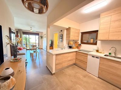 Furnished 1 bedroom Apartment for sale in Estepona, Andalucia