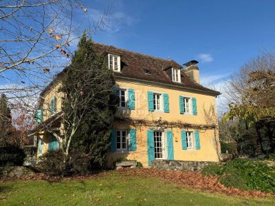 Authentic 4 bedroom House for sale with panoramic view in Laas, Montfort, Nouvelle Aquitaine