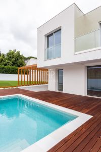 Immaculate 3 bedroom House for sale in Sesimbra, Alentejo Southern Portugal