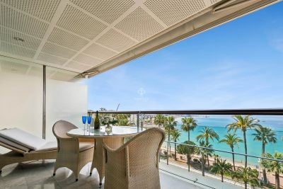 Stunning 1 bedroom Apartment for sale with sea and panoramic views in La Croisette, Cannes, Provence Alpes Cote d'Azur
