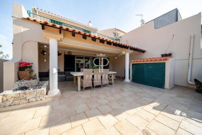 3 bedroom villa for sale, Albufeira, Central Algarve, Algarve