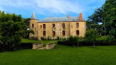 Historical 12 bedroom Chateau for sale with countryside view in Bressuire, Nouvelle Aquitaine