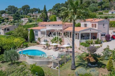 Spacious 4 bedroom Villa for sale with panoramic view in Vallauris, Provence Alpes Cote d'Azur