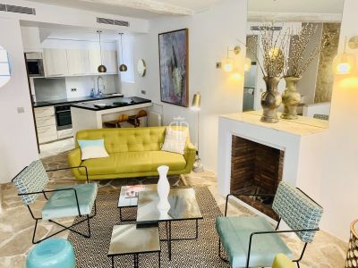 Renovated 3 bedroom Townhouse for sale in Saint Tropez, Provence Alpes Cote d'Azur