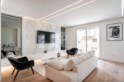 Stylish 2 bedroom Apartment for sale with sea view in Cannes, Provence Alpes Cote d'Azur