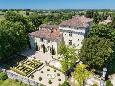 Authentic 8 bedroom Chateau for sale with countryside view in Auch, Occitanie