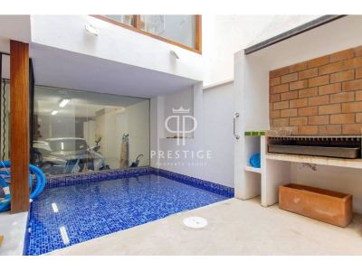 Spacious 4 bedroom House for sale with sea view in Mahon, Menorca