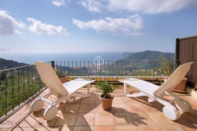 Authentic 4 bedroom Villa for sale with panoramic and sea views in Alassio, Liguria